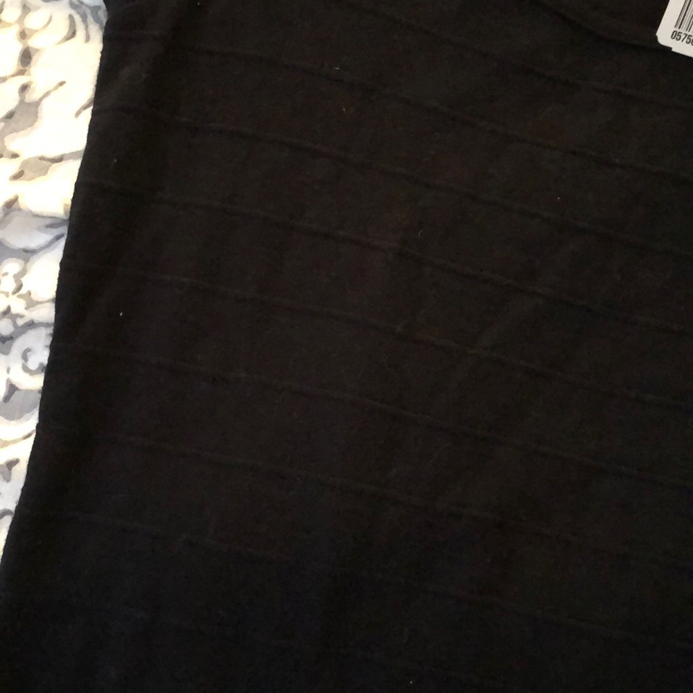 LBD - Picture 2 of 3